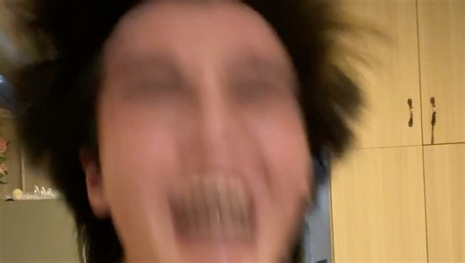 《秋 裤 杀 人 事 件》