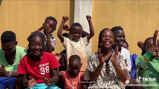 Bill Gates Interview with Ellen DeGeneres: Extraordinary Dance Moves!