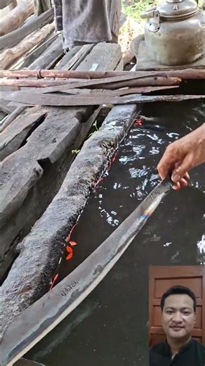 wow 😱 very unique way the blacksmith gilds agricultural tools using water ⚒️ #arts_and_crafts