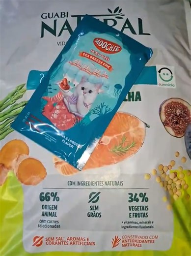 😺✨ Promo especial para gatos castrados ✨😺 Alimenta a tu michi con Guabi Libre de Granos – Salmón para gatos castrados 🐟💙 ✅ Bolsa de 7.5 kg ✅ Grain free ✅ Ideal para el control de peso y salud urinaria ✅ Fecha de vencimiento 2027 🎁 Regalo por tu compra Llévate GRATIS 1 sobre de Moochie con 5 tubitos 😻🐾 ¡El snack favorito de los gatos! 🚨 Stock limitado 💥 Aprovecha esta promo y consiente a tu gato como se merece 📲 Escríbenos o compra directo en srpet.pe #GatosCastrados #Guabi #GrainFree #