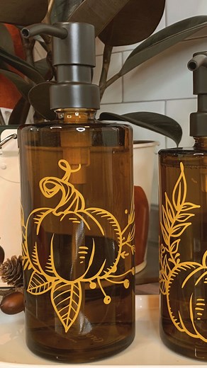 This Cricut hack is a great way to speed up weeding and it uses something lost of us already have! Now we always keep our lint roller with our crafting materials. #cricuthacks #cricutcraft #cuttingmachinecrafts #cuttingmachinecrafts #crafthack #vinyl #cuttingmachine | Crafty Lumberjacks