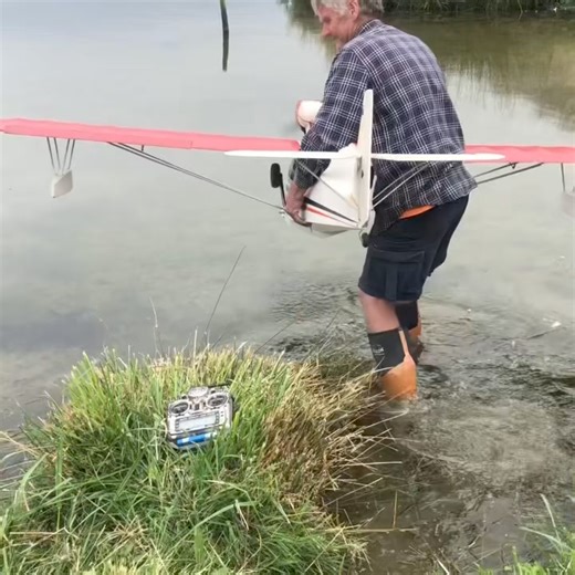 7M views · 71K reactions | #modelflying #rcmodel1 #rcpilot #rcplanes #aeromodelling #takeoff #floatplane #fyp #fypシ #fypシ゚ #USA #foryou #foryoupage #asmr #safety #asmrsoun #funny #duet #tiktok #greenscreen #trending #love #comedy #humor #viral | RC Engine | Facebook