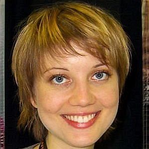 Nicki Clyne Wife 2026: Dating History & Exes - CelebsCouples