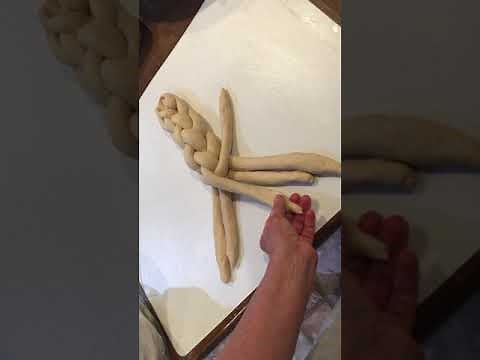 Amy Kanarek's 6 strand challah braiding demo