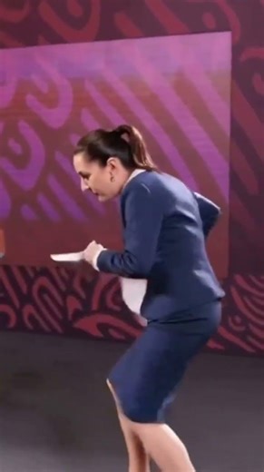 La presidenta bailando Cumbia ! #kingsdelwepa #baile