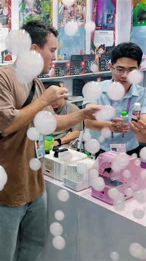 Free fog bubble machine supplier out of China! Factory contact at the end of the video… #kidstoys