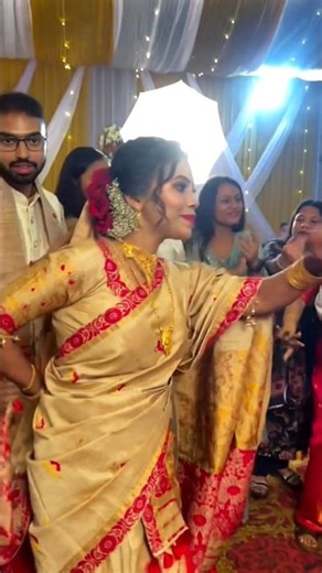 Assamese wedding last dance with beautiful bride 💕 #assamesewedding #trendingshorts #zubbengargsong