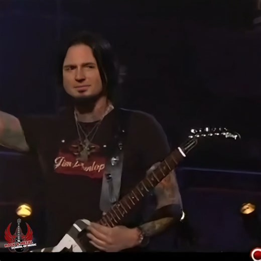 Jason Hook – Guest Guitarist | That Metal Show Visit my YouTube channel to watch full videos and find PDF lessons. The link is in the description. #JasonHook #ThatMetalShow #FiveFingerDeathPunch #ModernMetal #HardRock #MetalGuitar #GuitarInterview | Rock & Metal School Of Music