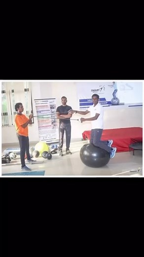 3 hours of workshop on understanding the body movements to create scientific awareness in training & teaching fitness professionals. #fitnessworkshop #fitnesscoach #LearnFitness #functionaltraining | SMART 7 Wellness