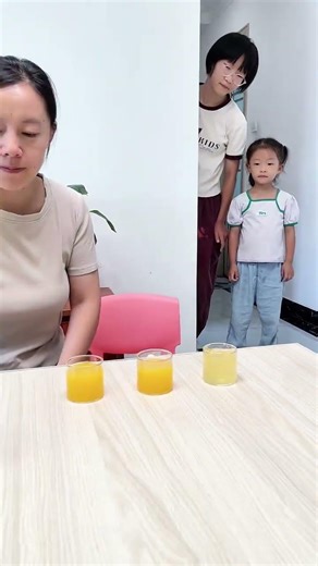 榜样的力量 果然言传不如身教… #姐俩日常 #骗你生女儿 #超有爱