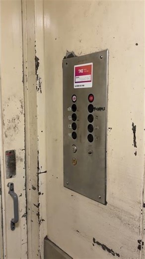 Old Gated Adair #lift #elevator @ The Royal Victoria Hospital, Belfast #shorts