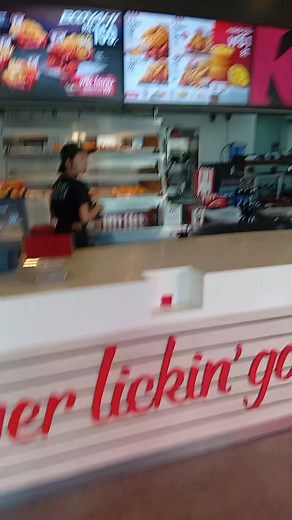 #งานช่วงเช้า #เดินทางมารับงานช่วงเช้า #ขยันทำงานตอนเช้า #มาแล้วทำงานหรือยัง #สวัสดีเพื่อนใหม่ๆด้วยนะ มาจ้าเพื่อนๆมารับงานกันค่ะที่นี่ค่ะ KFC ค่ะไก่ทอด | Chittraphon Khocharanon