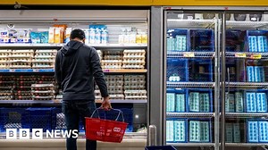 Trump's tariffs risk economic turmoil - and voter backlash