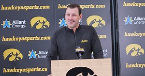 Tim Lester talks Iowa passing game