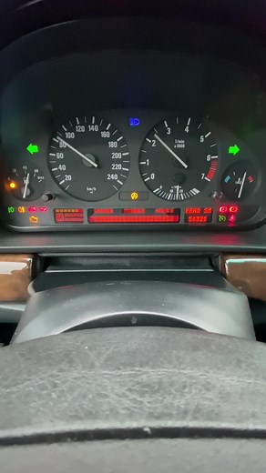 BMW Instrument Cluster Test Functions. #bmw #e38 #7er #test #instrumentcluster #bmwlove #bmwtest #hiddenfunction #hiddenmenu #obd
