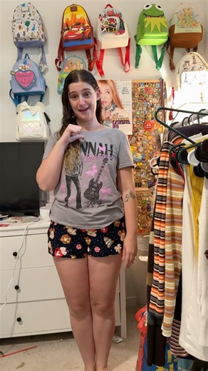 Hannah Montana makes it to Disney Channel Nite! #disneychannel #disneyoutfit #disney