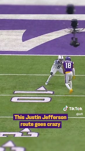 did someone order a whip route, extra crispy? 🥓 #justinjefferson #minnesota #vikings