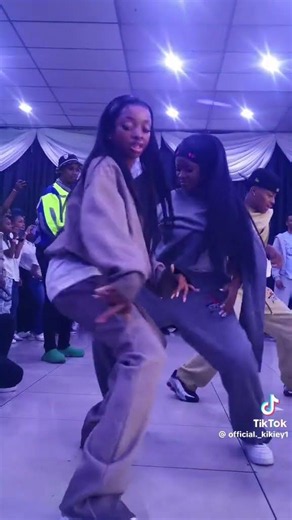 #dance skinder ree and #beekaythe_dancer