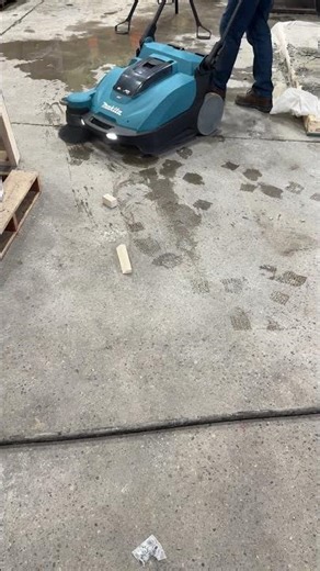 Makita floor sweeper demo