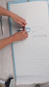 Want to make your own custom door mat? All you need is freezer paper, your Cricut machine and spray paint! Grab the full tutorial on my blog (link in bio) #cricut #cricutmade #cricutmaker #homedecor #welcome #diy ⁠ ⁠ https://www.thecountrychiccottage.net/diy-doormat/ | Angie Holden The Country Chic Cottage