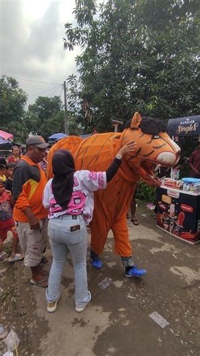 Detik-detik Macan Gajah Kuda Menjangan keluar