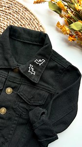 🦇🪡 It’s frickin bats… I love an easy Halloween Embroidery DIY!! These embroidered bats are the perfect DIY Halloween craft to personalize jackets, bags, or sweatshirts. I stitched them onto my daughter’s jean jacket using my Retro Halloween embroidery pattern pack — available as a printed pack or digital download!! I also have a digital version which has a full sheet of single bats too! Whether you’re new to hand embroidery or looking for a quick Fall stitching project, these bats add the perf