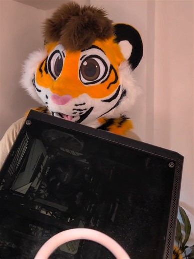 acompañame en esta video a hacerle mantenimiento y mejorar la pc de okami! 🐺🧡🐯 para sus nuevas entrevistas y futuros streams! 🖥️ @ŌKAMI sumate a nuestro canal de telegram!: https://t.me/diariodeokami #pc #furry #furros #furryfandom #pcgamer
