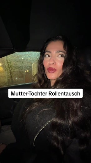 Mutter-Tochter Rollentausch: Ein Samstagabend voller Spaß