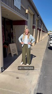 ✨ Clean candles, thoughtfully made. Each one is hand-poured in small batches with coconut-soy wax, toxin-free fragrance, and a modern aesthetic that feels good in any space. Light what’s good. 🕯️ Shop Upside Goods Co. | Upside Goods Co.