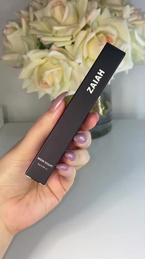 Love this for a feathered laminated brow 🖤🤍🤎 @zaiahbeauty #laminatedbrows #eyebrowgel #eyebrows #makeup #fyp #foryourpage #fyp #foryoupage #makeupfyp #makeup #makeuptutorial #makeupfypage #featheredbrow #fypシ