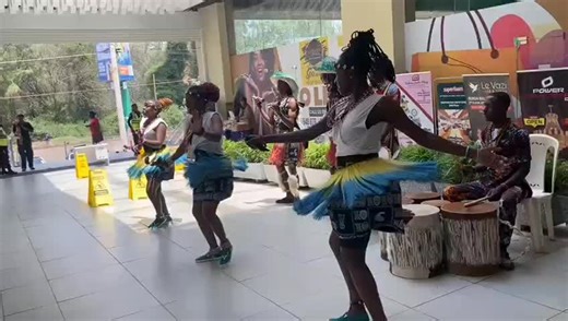 Feel the rhythm! A vibrant cultural performance by @zamaleo_afriq welcomes you to the Afrika Treasures Maasai Market. Discover unique African fashion, art, and more right here at the mall at our Afrika Treasures Market running all day today🎶🛍️ #AfrikaTreasures #MaasaiMarket #culturaldancechallenge