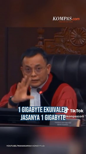 Hakim Mahkamah Konstitusi (MK) M Guntur Hamzah mempertanyakan skema sisa kuota internet hangus saat berakhirnya masa aktif. Guntur pun menekankan asas keadilan terkait tarif, yakni transparansi, akuntabilitas, responsif, independen, dan keadilan. Hal itu disampaikan dalam sidang perkara Nomor 33/PUU-XXIV/2026 dan 273/PUU-XXIII/2025, Kamis (16/4/2026). Sumber: Youtube/Mahkamah Konstitusi Penulis: Nawir Arsyad Akbar Kreatif: Safira Nurulita Produser: Reza Kurnia Darmawan `#MK #Internet #kebijakan