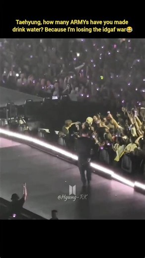 CANCEL THE TOUR😫😭Taehyung, how many ARMYs have you made drink water? Madrid Concert D1💜