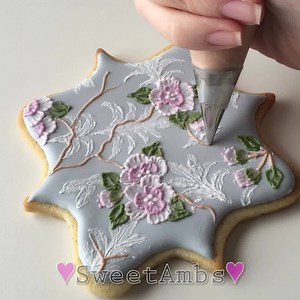 2M views · 6.6K reactions | I just love making wedding cookies! Here's a compilation of some of my favorites :) See more tutorials at https://www.sweetambs.com | SweetAmbs | Facebook