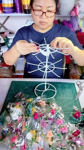 Free Rotating Metal Rack #miniflower #keychain #openforreseller #milethskilovescrafts #bubblesstitchesandblooms #affiliate | Mileth Manio Dela Peña