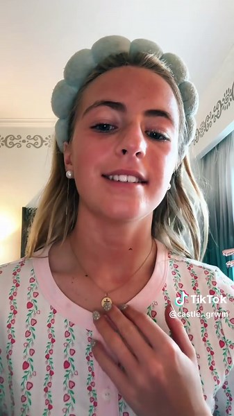 Grwm for dinner!!👙👙 #tan #sun #food #makeup #mexico | GRWM Videos