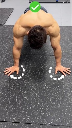 Explanation of the correct push-up posture for chest muscle exercise #pushupworkout #pushupexercise