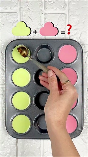 @truestory626 on Instagram: "Guess the final colour #foryoupage #coloring #mixing"