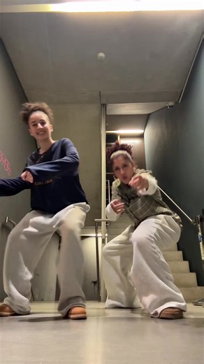 Freestyle Dance Moves for Hip Hop Enthusiasts