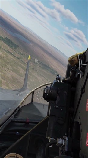 Desperate F-14 Pilot Does the Unthinkable