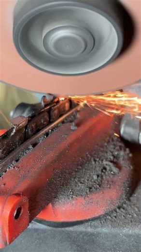 Fast Chainsaw Chain Sharp Hacks #sharps #chain #chainsaw #asmr #diy