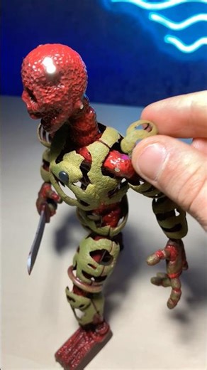 Satisfying assembly of magnetic Springtrap figure