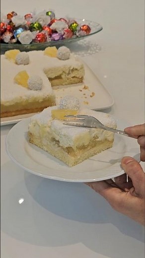 🍍 Raffaello-Ananas-Kuchen!🌴✨️ So saftig,cremig und erfrischend-perfekt für den Sommer