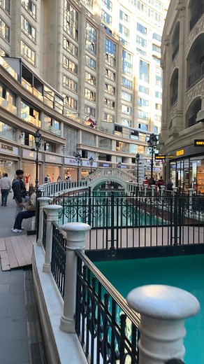 31 reactions | Exploring Istanbul's Stunning Mall with a Dreamy Pool! ✨ #TravelGoals" #IstanbulVibes #MallGoals #TravelWithFriends #IstanbulShopping #TurkishBeauty #PoolsideVibes #LuxuryShopping #ExploreIstanbul #TravelInStyle #Wanderlust | Guider Vibes | Facebook