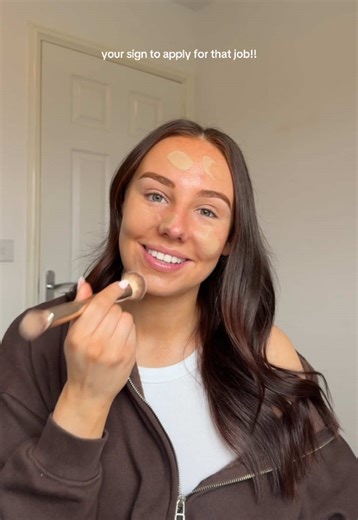 Apply for Your Dream Job: A Sign to Take the Leap!