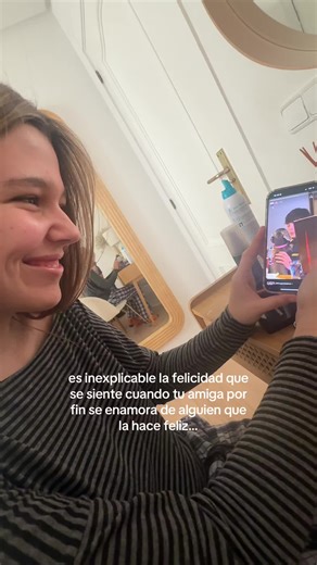 Amor y amistad: La felicidad de ver a una amiga enamorada