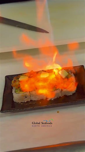 How to Finish Scallops Sushi Rolls 🔥 Butter, Torch & Spicy Mayo
