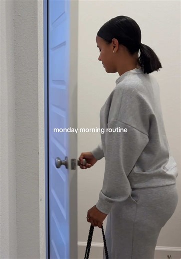 Effective Monday Morning Routine for a Productive Week