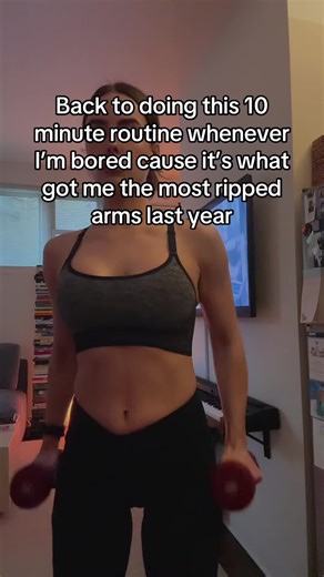 Low weight, high reps. Easy to do while ur watching tv #workout #workoutroutine #workoutmotivation #health #armworkout