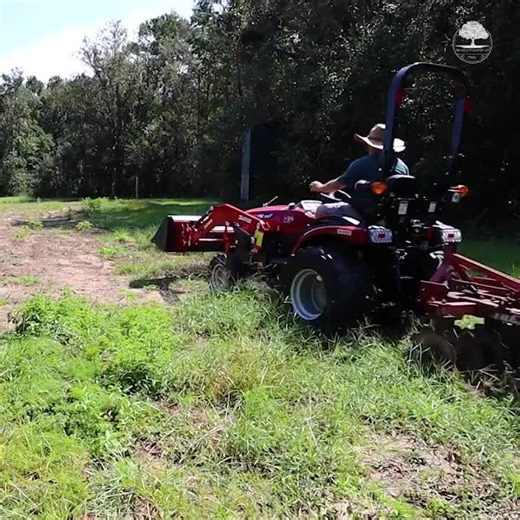 Can a Compact Tractor Effectively Pull a Heavy Disc?